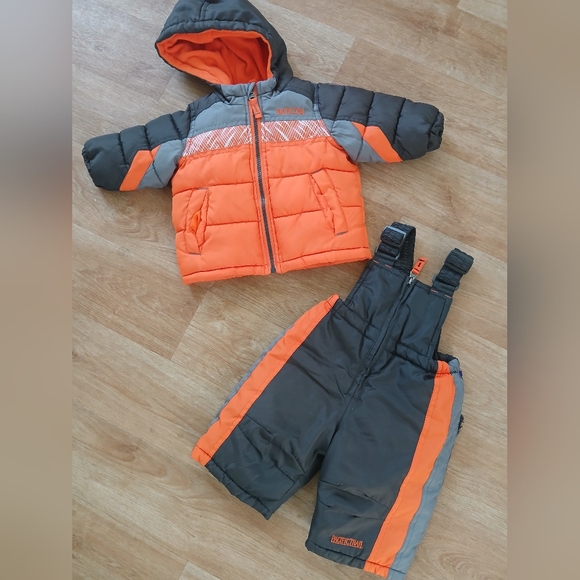 Orange and Gray Hooded Jacket 6 month pacific trail snowsuit like New - Picture 1 of 5